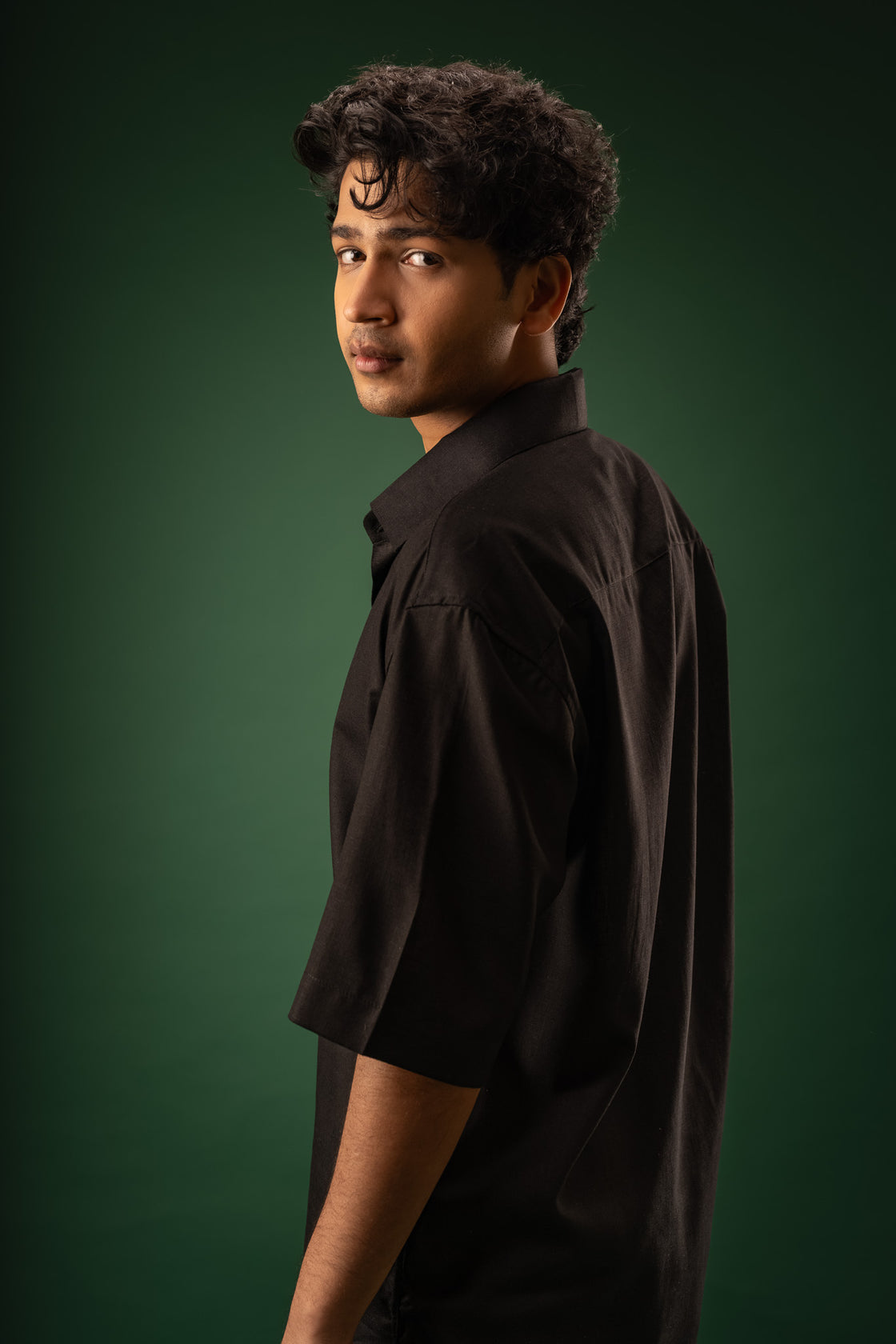 Raven Cloak | OV Short K | 100% Pure Linen | Jet Black